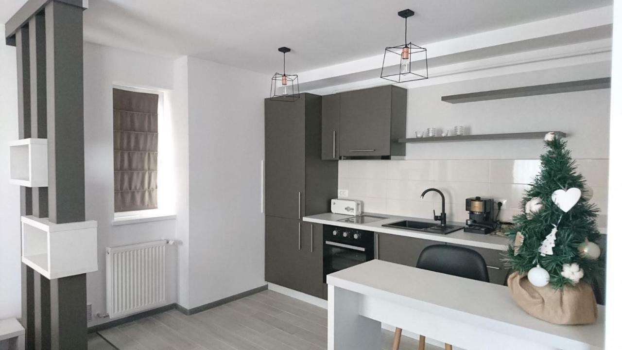 Apartment Life